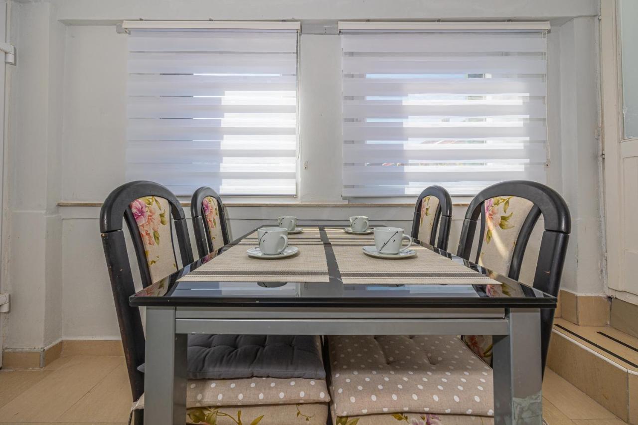 Apartments Lapis Ядраново Екстериор снимка