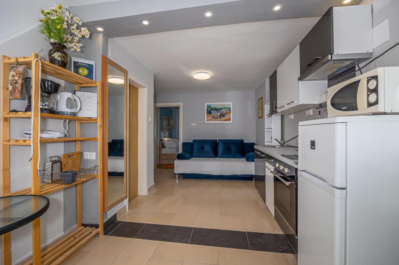 Apartments Lapis Ядраново Екстериор снимка
