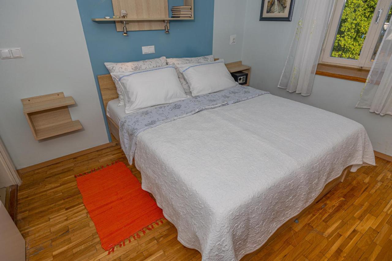 Apartments Lapis Ядраново Екстериор снимка
