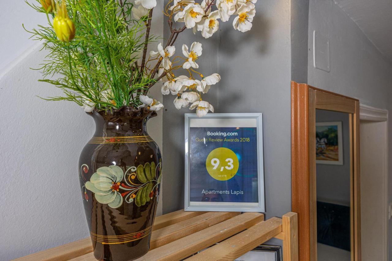 Apartments Lapis Ядраново Екстериор снимка