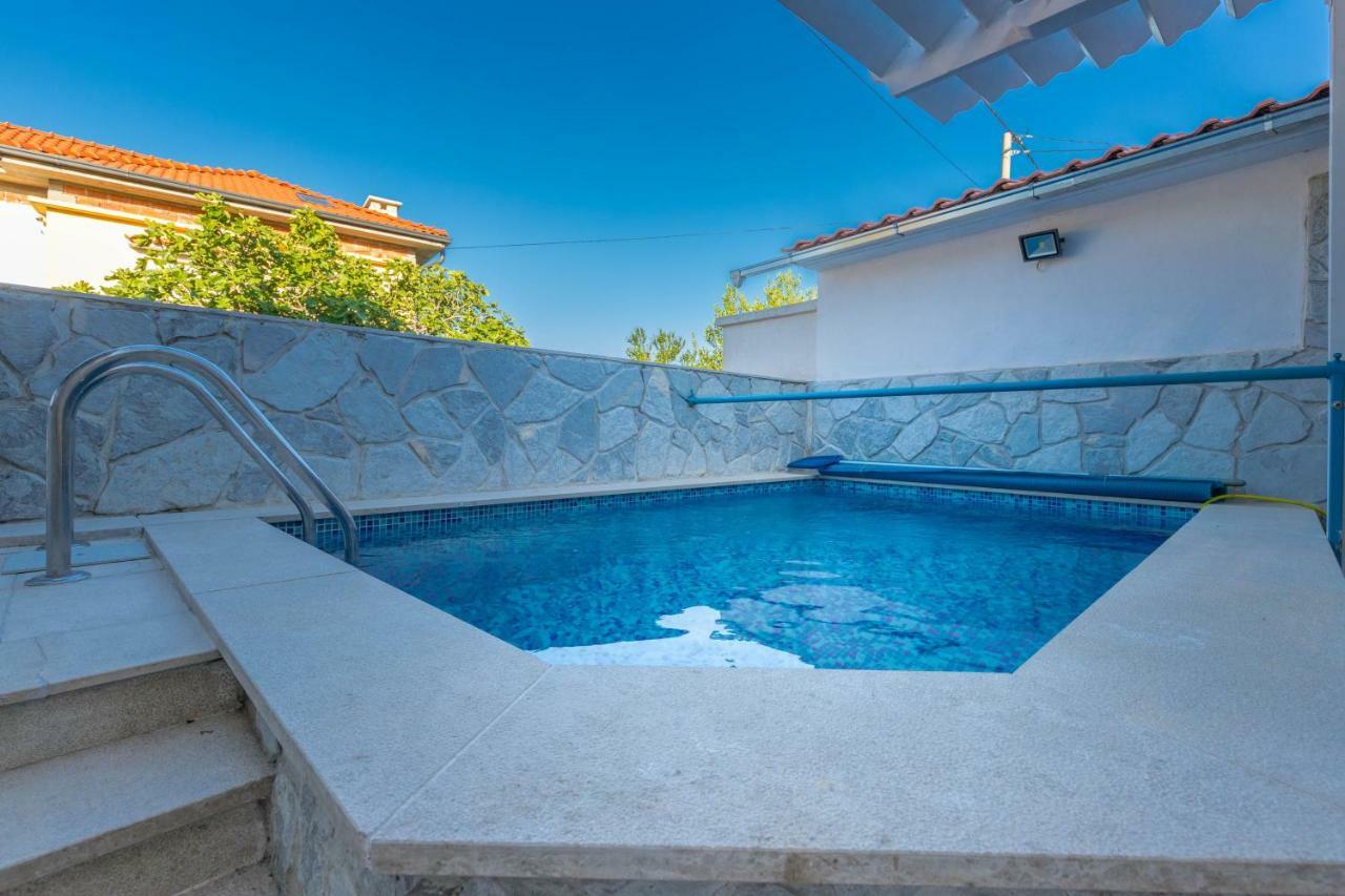 Apartments Lapis Ядраново Екстериор снимка
