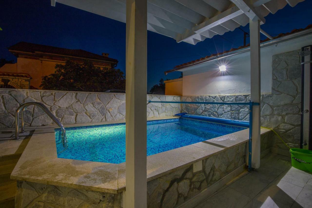 Apartments Lapis Ядраново Екстериор снимка